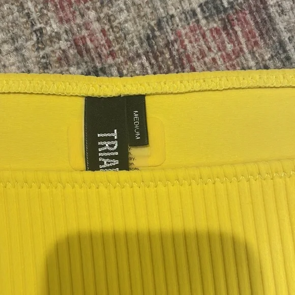 Triangl bikini, yellow, size medium, perfect condition - Picture 2 of 3